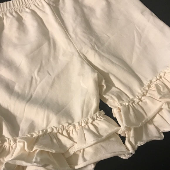 Cream “Pearls & Piggytails girls shorts - Picture 1 of 6